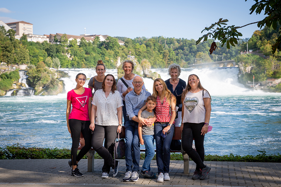 Dr. Heinz Schmid und sein Team 